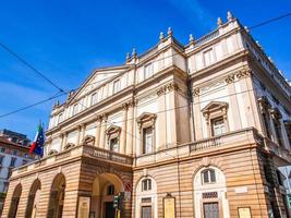 hdr teatro alla scala milan foto