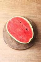 vattenmelon på träbakgrund