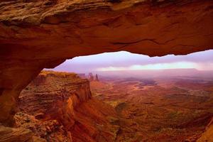 mesa arch i canyonlands national park utah usa foto