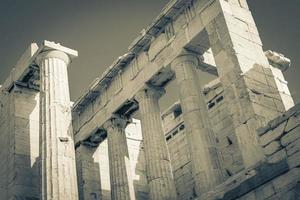 akropolis i aten ruiner detaljer skulpturer grekland huvudstad aten grekland. foto