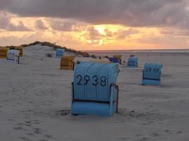 sommarkväll på stranden i juist foto