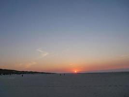 solnedgång på ön juist foto