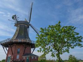 hamnen i greetsiel i tyskland foto