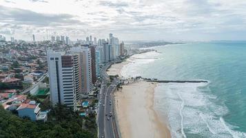 vacker flygbild av sanddyner i födelsestaden, rio grande do norte, brasilien. foto