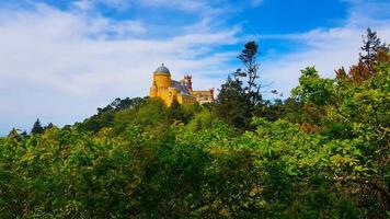 utsikt över palacio da pena i sintra foto