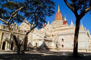 ananda tempel i bagan, myanmar foto
