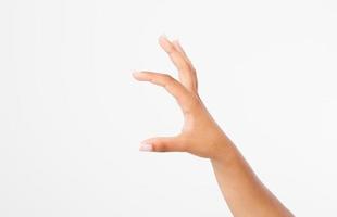 visar storlek tecken som kaukasiska svart hand gest isolerad över vit bakgrund. afro amerikansk hand. håna. kopieringsutrymme. mall. tom. foto