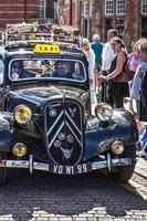 whitby, norra yorkshire, Storbritannien, 2010. gammal citroentaxi i sin handel foto