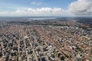 Flygfoto över stränderna i Maceio, Alagoas, nordöstra regionen Brasilien. foto