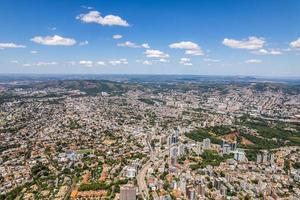 Flygfoto över porto alegre, rs, Brasilien. Flygfoto över den största staden i södra Brasilien. foto