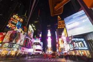 New York City på natten. foto