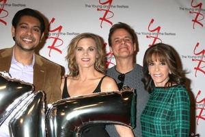 los angeles 26 mars, abhi sinha, gina tognoni, christian leblanc, kate linder på the young and the restless firar 45-årsjubileum på cbs television city den 26 mars 2018 i los angeles, ca. foto