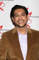 los angeles 26 mars, abhi sinha hos the young and the restless firar 45-årsjubileum på cbs television city den 26 mars 2018 i los angeles, ca. foto