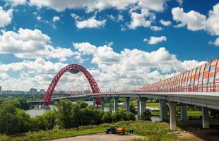 modern kabelstannad bro i Moskva foto