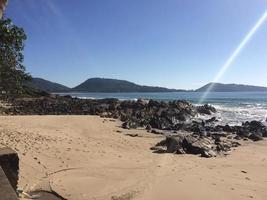 en magnifik paradisstrand i thailand på ön phuket foto