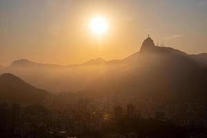 utsikt över sockerlimpa, corcovado och guanabarabukten, Rio de Janeiro, Brasilien foto