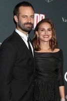 los angeles, 7 oktober - benjamin millepied, natalie portman vid 2017 års los angeles dansprojektgala på la dance-projektet den 7 oktober 2017 i los angeles, ca. foto