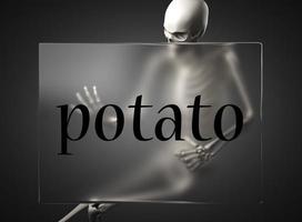 potatisord på glas och skelett foto