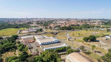 sao paulo, Brasilien, maj 2019 - flygvy över staden Pirassununga foto