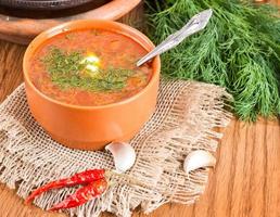 borsch, soppa från rödbetor och kål foto