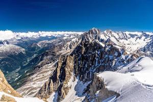 snöiga berg chamonix, mont blanc, haute-savoie, alperna, frankrike foto