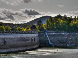 sjö nära waldeck i tyskland foto