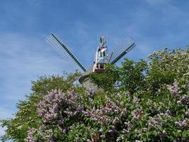 hamnen i greetsiel i tyskland foto