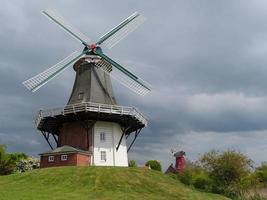 hamnen i greetsiel i tyskland foto