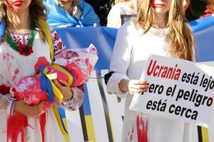 manifestationsstånd med Ukraina mot rysk aggression, 7 maj 2022, Vitoria-gasteiz, Spanien foto