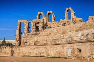 ruinerna av det största Colosseum i Nordafrika. el jem, tunisien, unesco foto