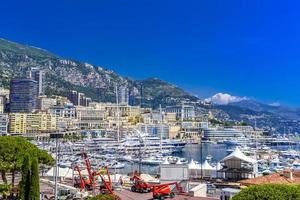 hamn med yachter i la condamine, monte-carlo, monaco, cote d'azur, franska rivieran foto