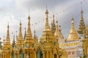 shwedagon pagod, yangon, myanmar foto
