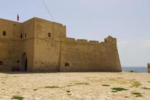 gammal fästningsruin i mahdia tunis foto