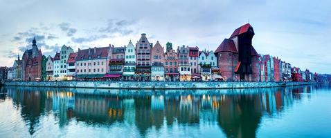 panorama av gdansk gamla stan och motlawa floden, Polen foto