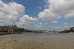 budapest stadspanorama med floden Donau foto