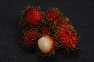 tropisk söt exotisk frukt rambutan foto