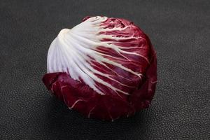 färsk radicchio sallad foto