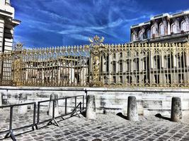 paris i frankrike i augusti 2019. utsikt över slottet i versailles foto