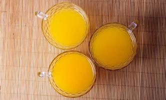 färskpressad apelsin juice foto