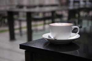 latte konstkaffe i kafé