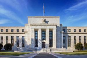 federal reserve building på washington dc på en solig dag. foto