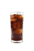 dricka cola i glas