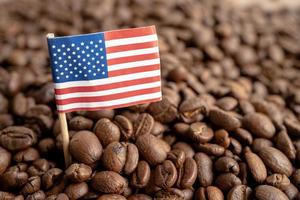 Amerika USA flagga på kaffeböna, import export handel online-handel koncept. foto
