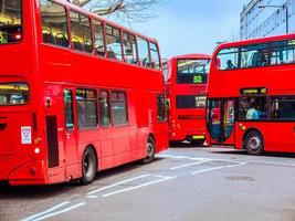 hdr röd buss i london foto