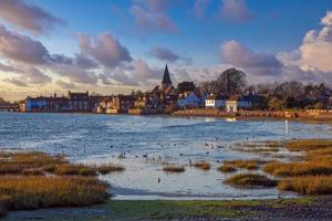 en vintereftermiddag i bosham foto