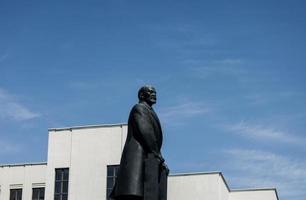 minsk, Vitryssland, juni 2022 - monument till vladimir lenin i minsk foto