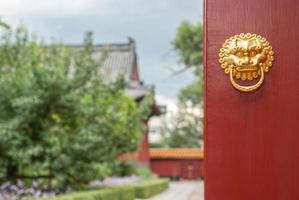 forntida kinesiska dörrknackare foto