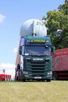whitchurch i shropshire i juni 2022. en vy av några lastbilar på en lastbilsmässa foto