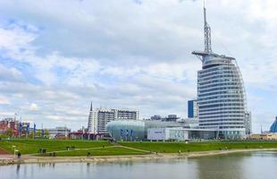 mitte bremerhaven tyskland 2010 stadsbild kust och landskap vallen panorama av bremerhaven tyskland. foto