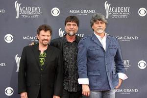 las vegas 3 april - Alabama anländer till Academy of Country Music Awards 2011 på mgm grand garden arena den 3 april 2010 i las vegas, nv foto